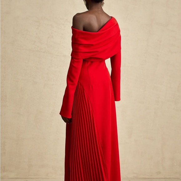 Miss Rosier Valentino Elegant Red Off-Shoulder Dress - Picture 2 of 10